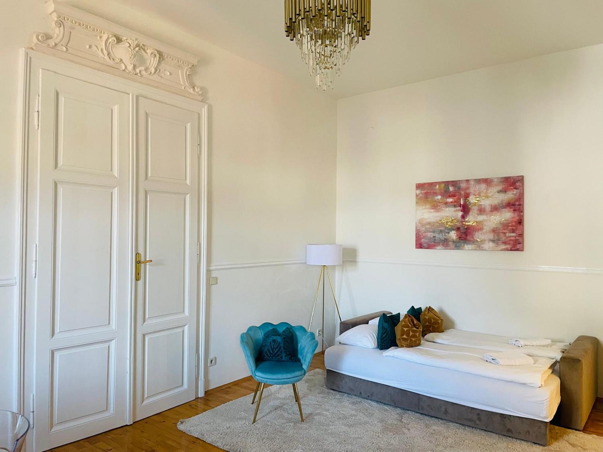 Apstay Center Deluxe ǀ Free Parking ǀ Self Check-in Aparthotel